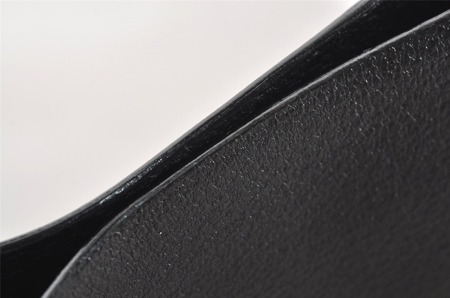 Authentic GUCCI Vintage Shoulder Bag Purse Leather Black 0674J