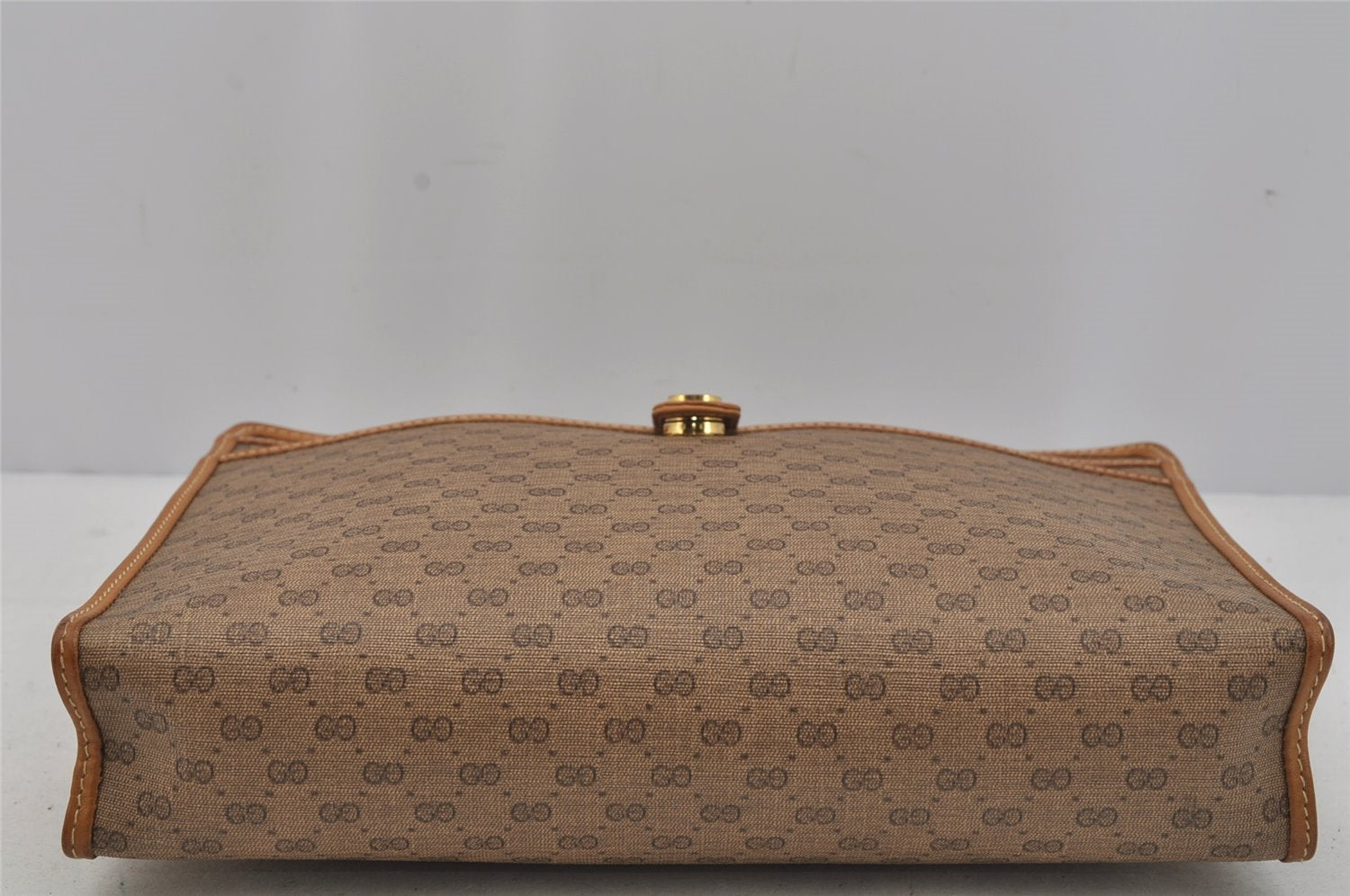 Authentic GUCCI Micro GG PVC Leather Clutch Hand Bag Purse Brown Junk 0678J