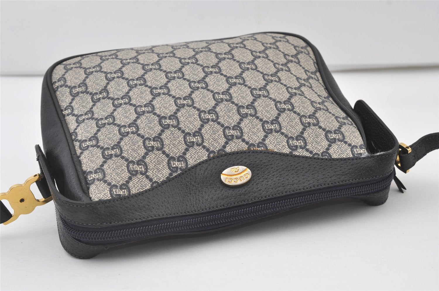Authentic GUCCI GG Plus Shoulder Cross Body Bag PVC Leather Navy Blue Junk 0680J
