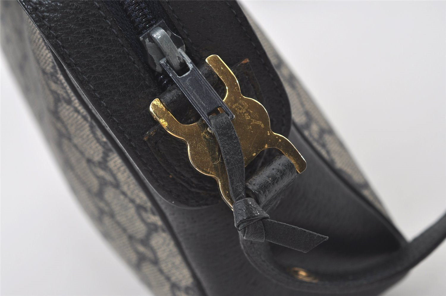 Authentic GUCCI GG Plus Shoulder Cross Body Bag PVC Leather Navy Blue Junk 0680J