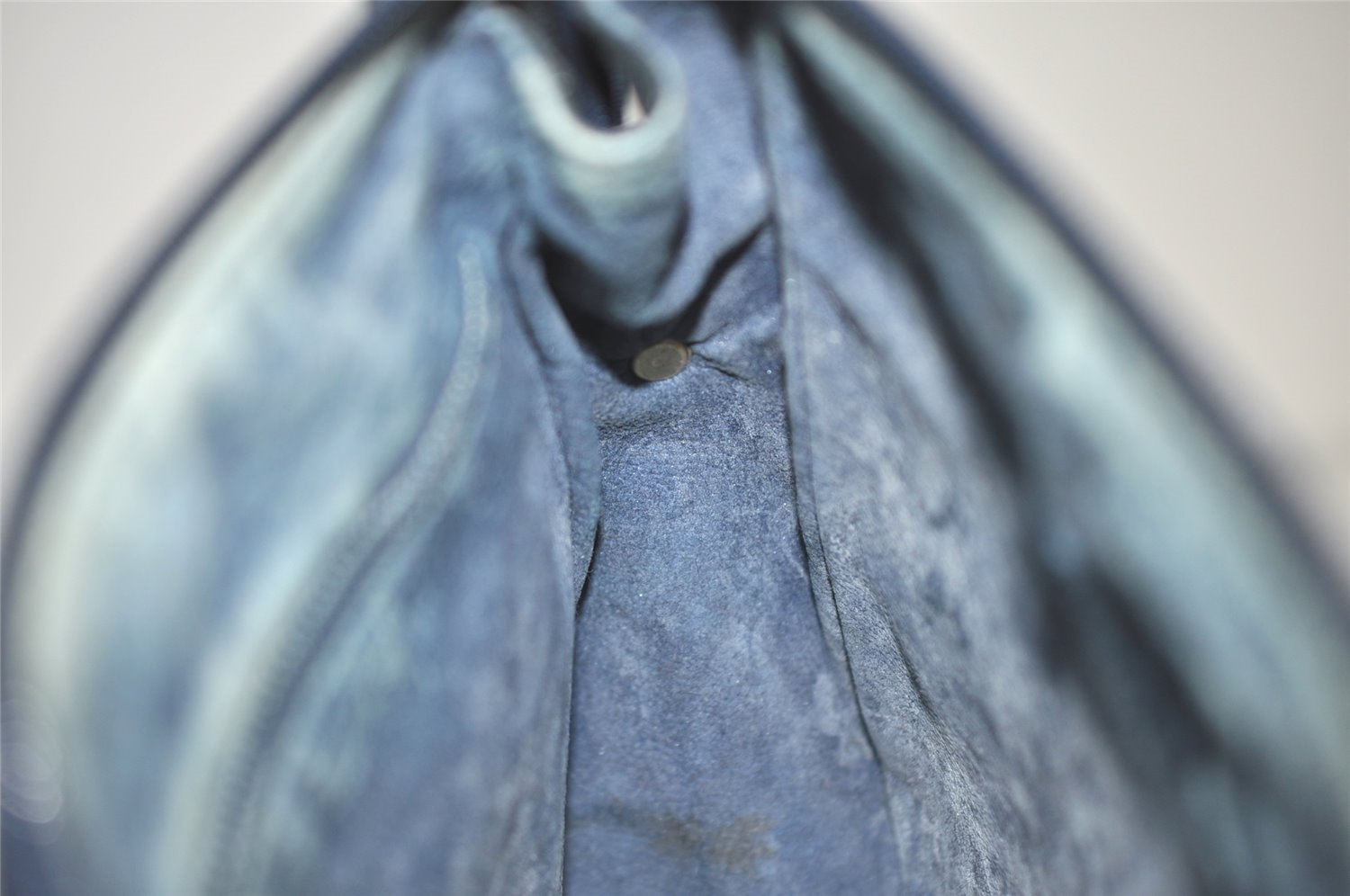 Authentic GUCCI GG Plus Shoulder Cross Body Bag PVC Leather Navy Blue Junk 0680J