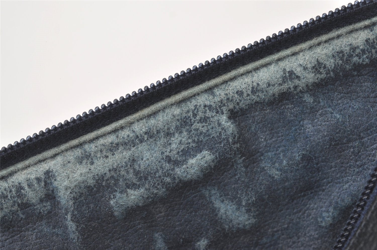 Authentic GUCCI GG Plus Shoulder Cross Body Bag PVC Leather Navy Blue Junk 0680J