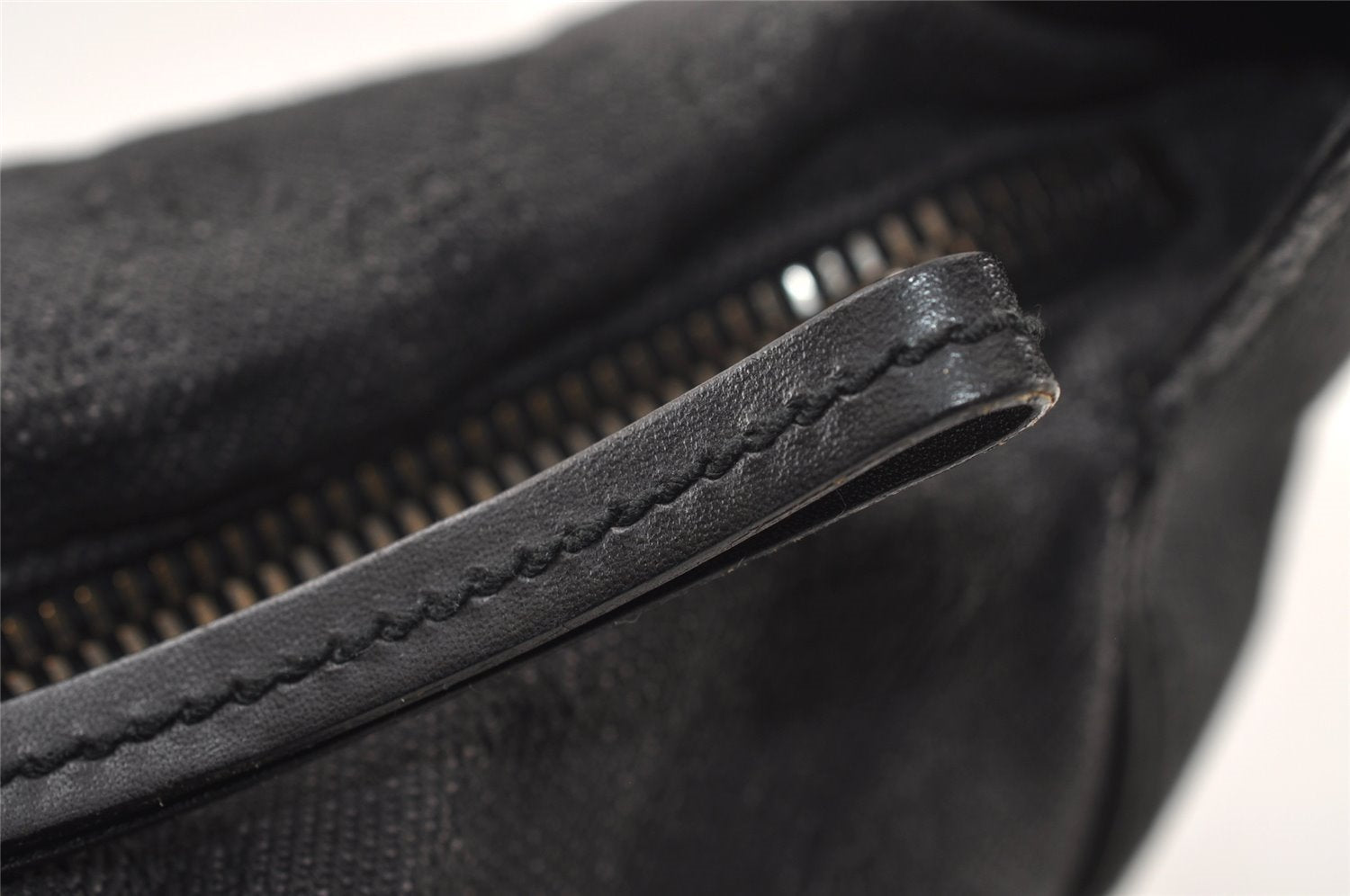 Authentic GUCCI Shoulder Hand Bag Purse GG Canvas Leather 101333 Black 0683J