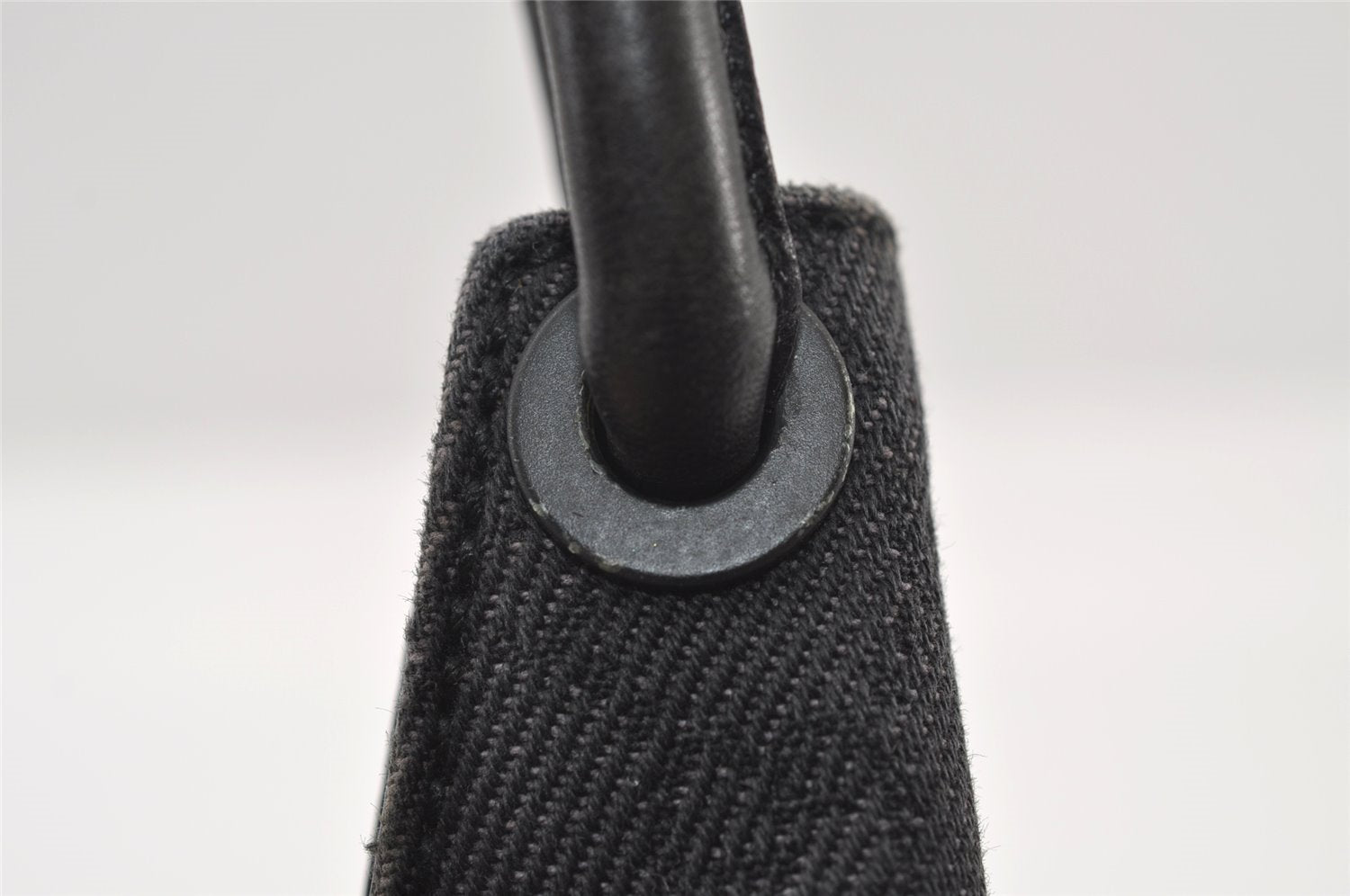 Authentic GUCCI Shoulder Hand Bag Purse GG Canvas Leather 101333 Black 0683J