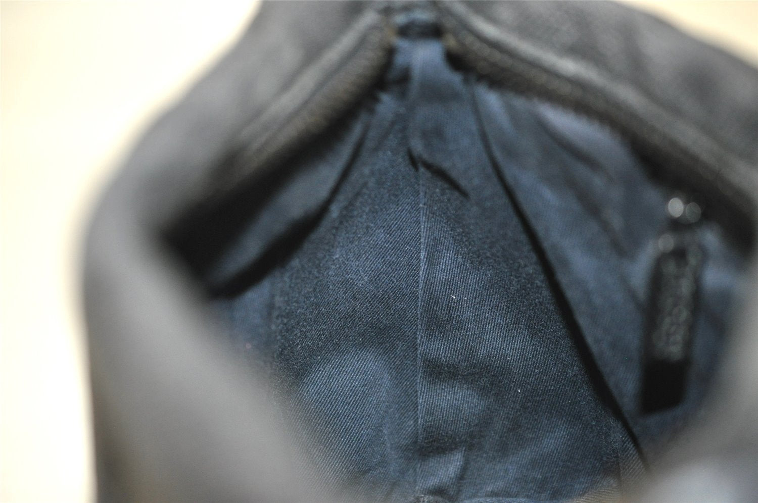 Authentic GUCCI Shoulder Hand Bag Purse GG Canvas Leather 101333 Black 0683J