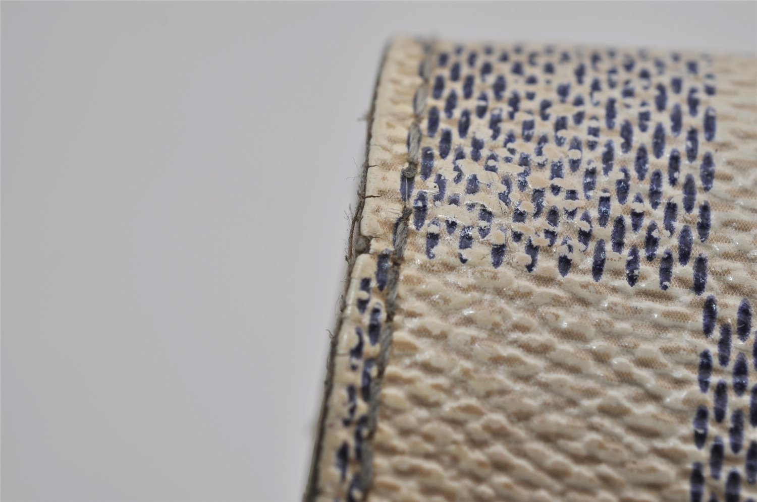 Authentic Louis Vuitton Damier Azur Multicles 6 Key Case Holder N61745 LV 0684K