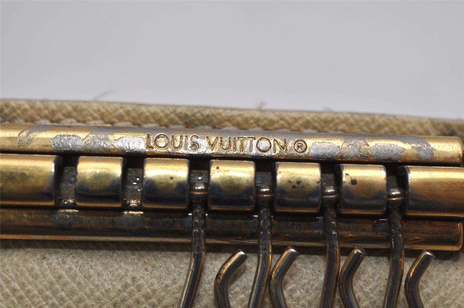 Authentic Louis Vuitton Damier Azur Multicles 6 Key Case Holder N61745 LV 0684K