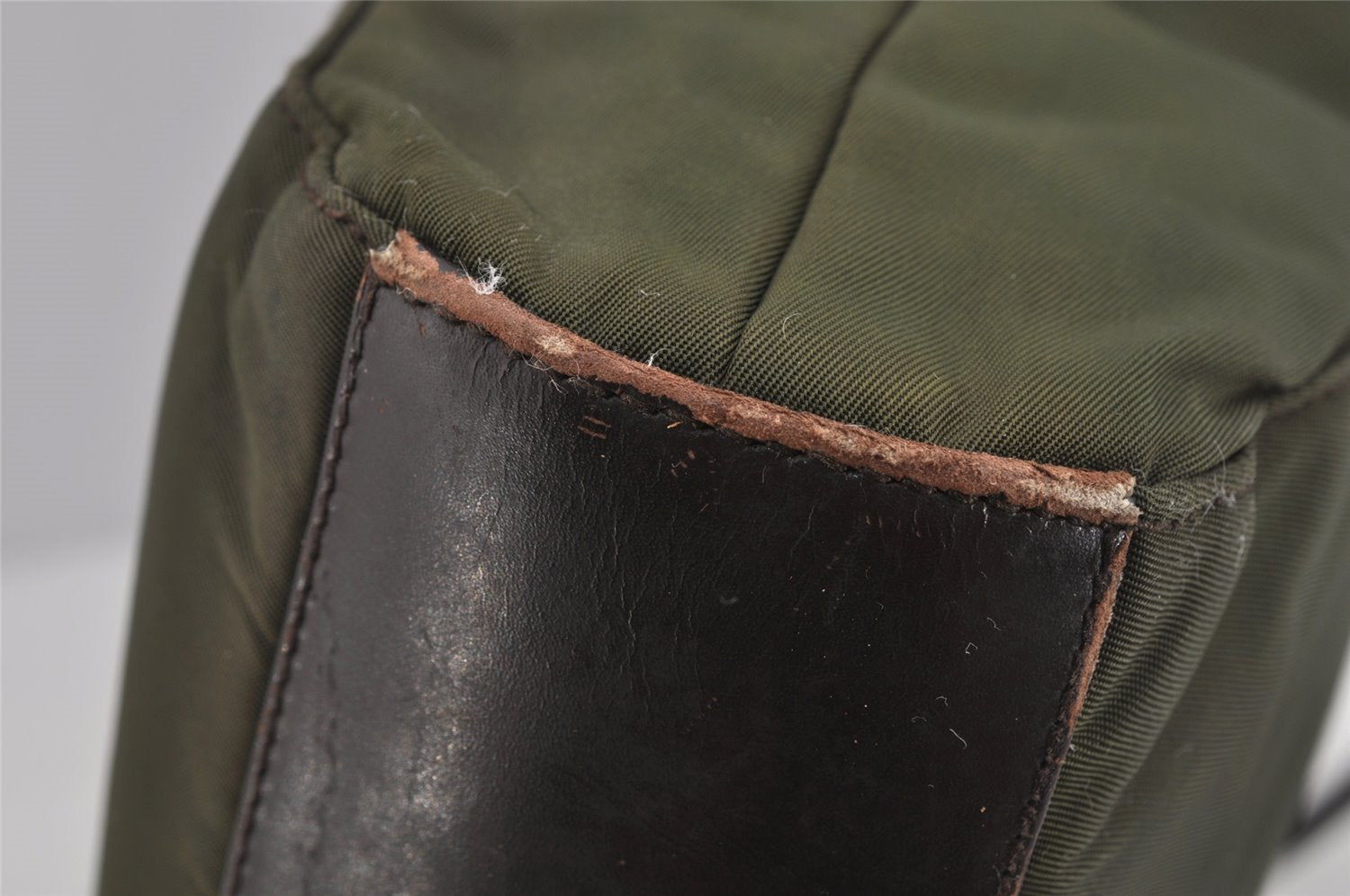 Authentic PRADA Nylon Tessuto Leather Shoulder Hand Bag Purse Green 0686J