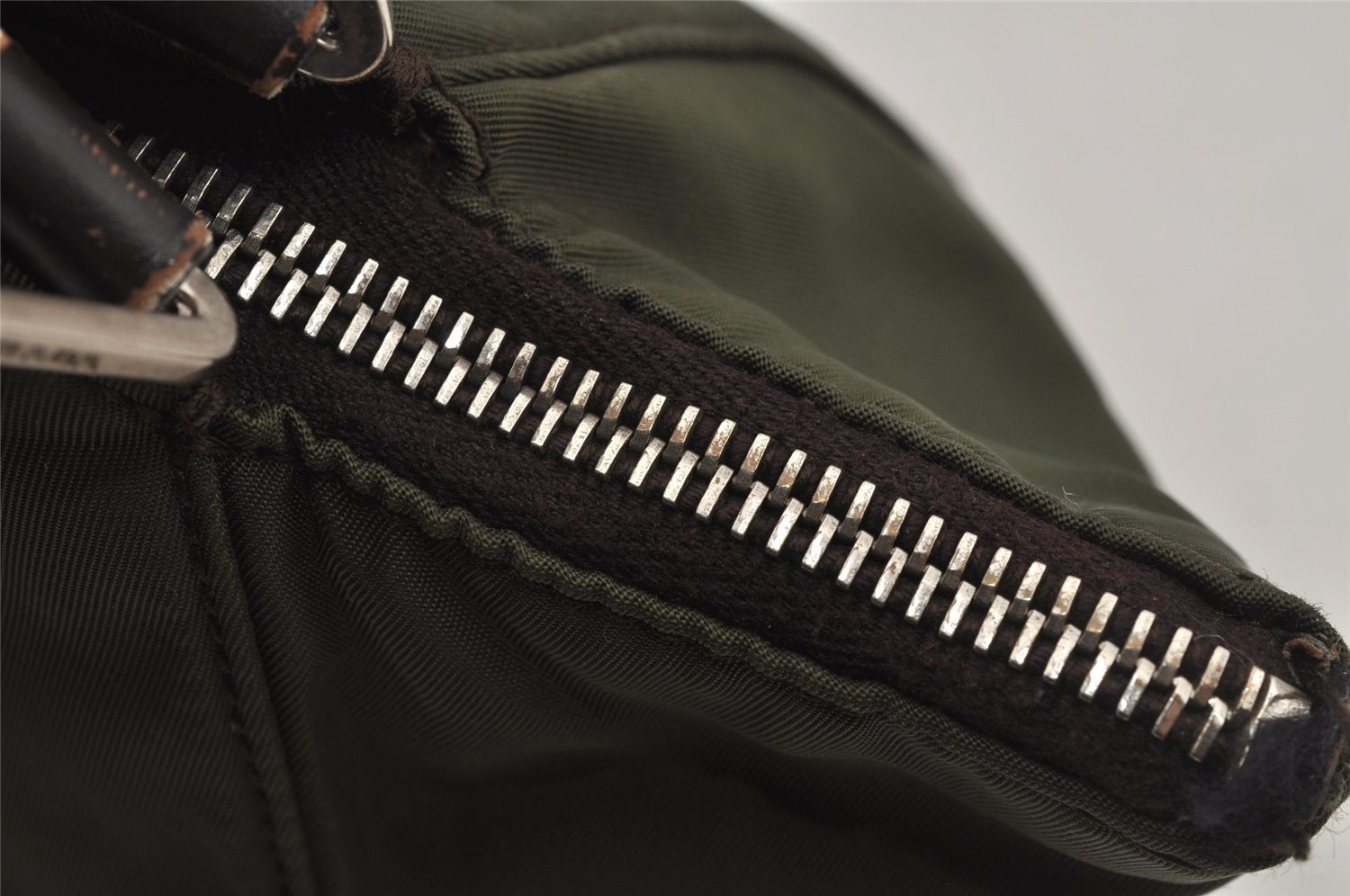 Authentic PRADA Nylon Tessuto Leather Shoulder Hand Bag Purse Green 0686J