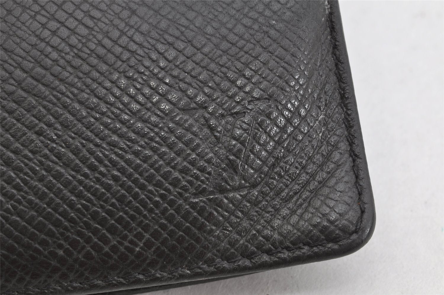 Auth Louis Vuitton Taiga Porte Billets 3 Voler Bifold Wallet M30422 Black 0686K