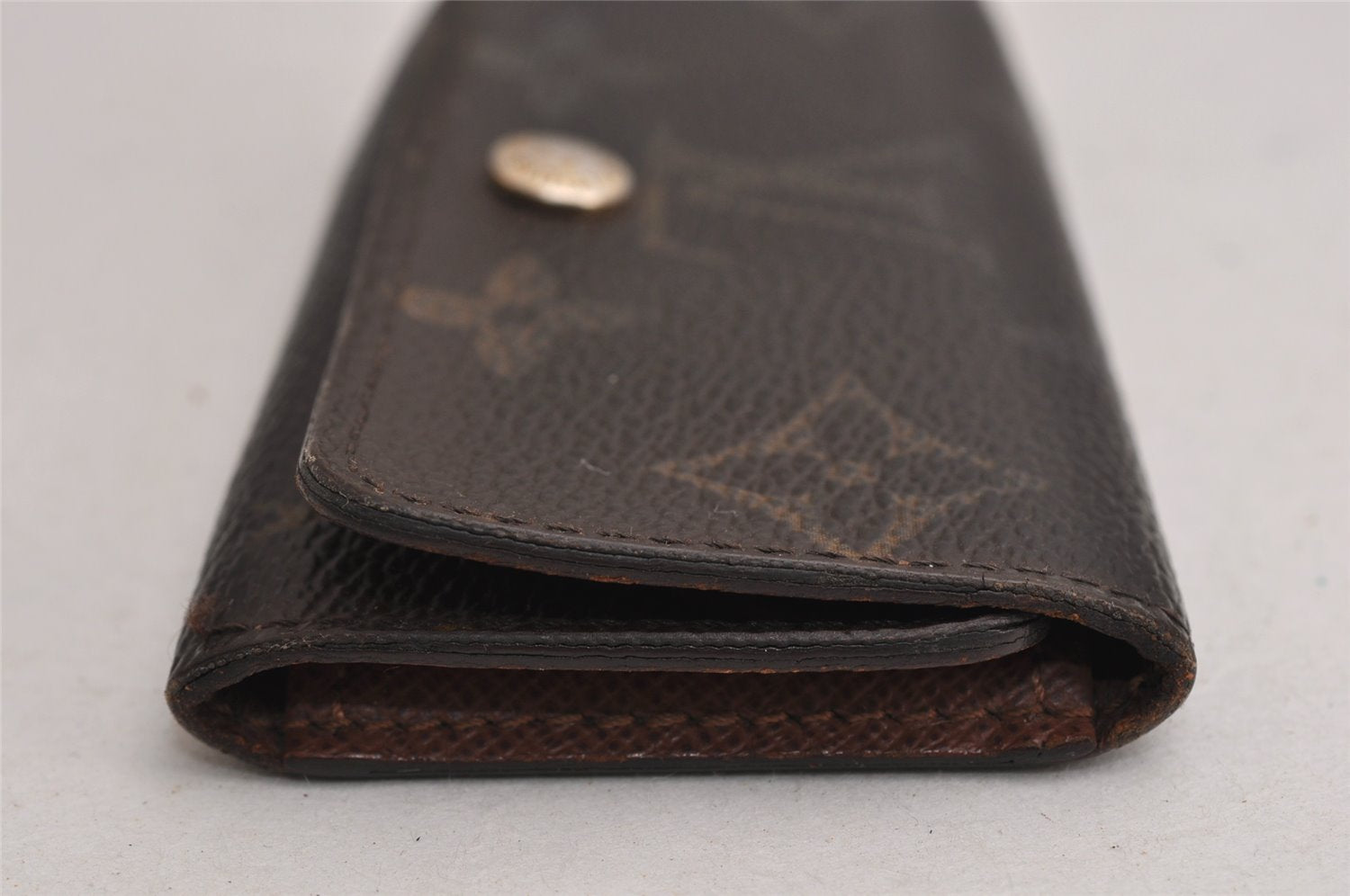 Authentic Louis Vuitton Monogram Multicles 4 Four Hooks Key Case M62631 LV 0687K