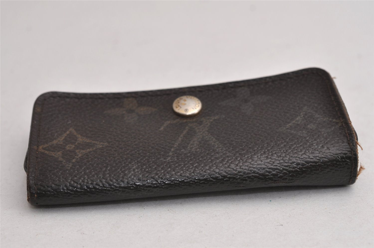 Authentic Louis Vuitton Monogram Multicles 4 Four Hooks Key Case M62631 LV 0687K