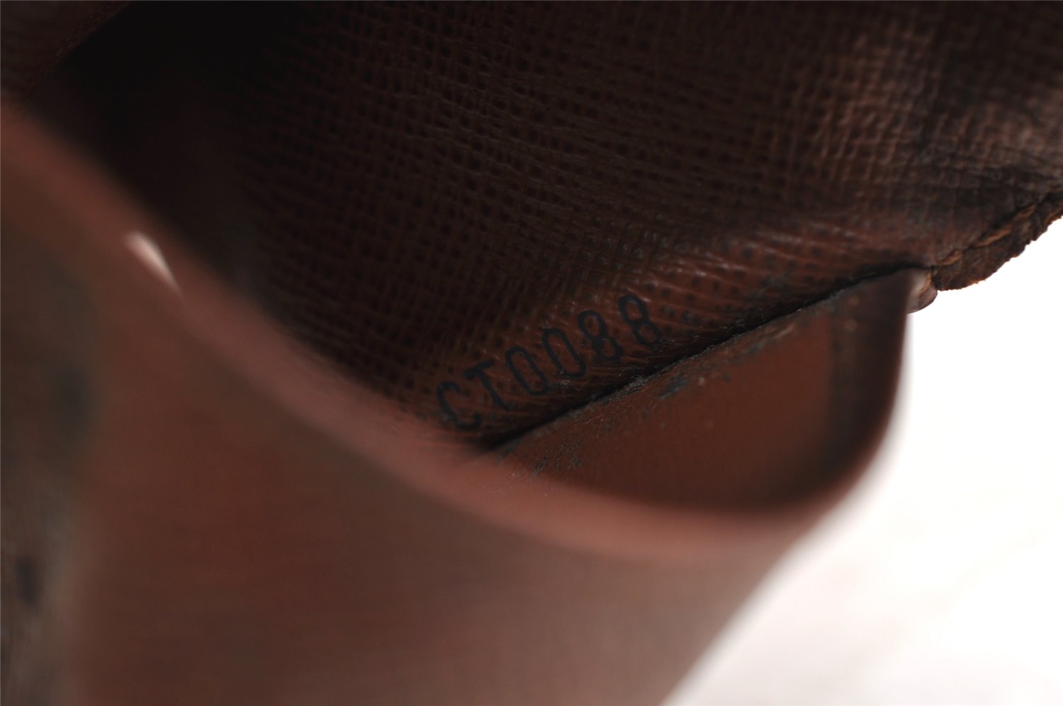 Authentic Louis Vuitton Monogram Multicles 4 Four Hooks Key Case M62631 LV 0687K