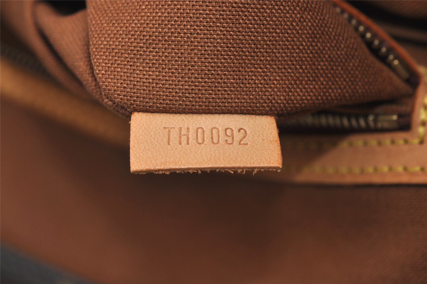 Authentic Louis Vuitton Monogram Cabas Mezzo Shoulder Tote Bag M51151 LV 0704K