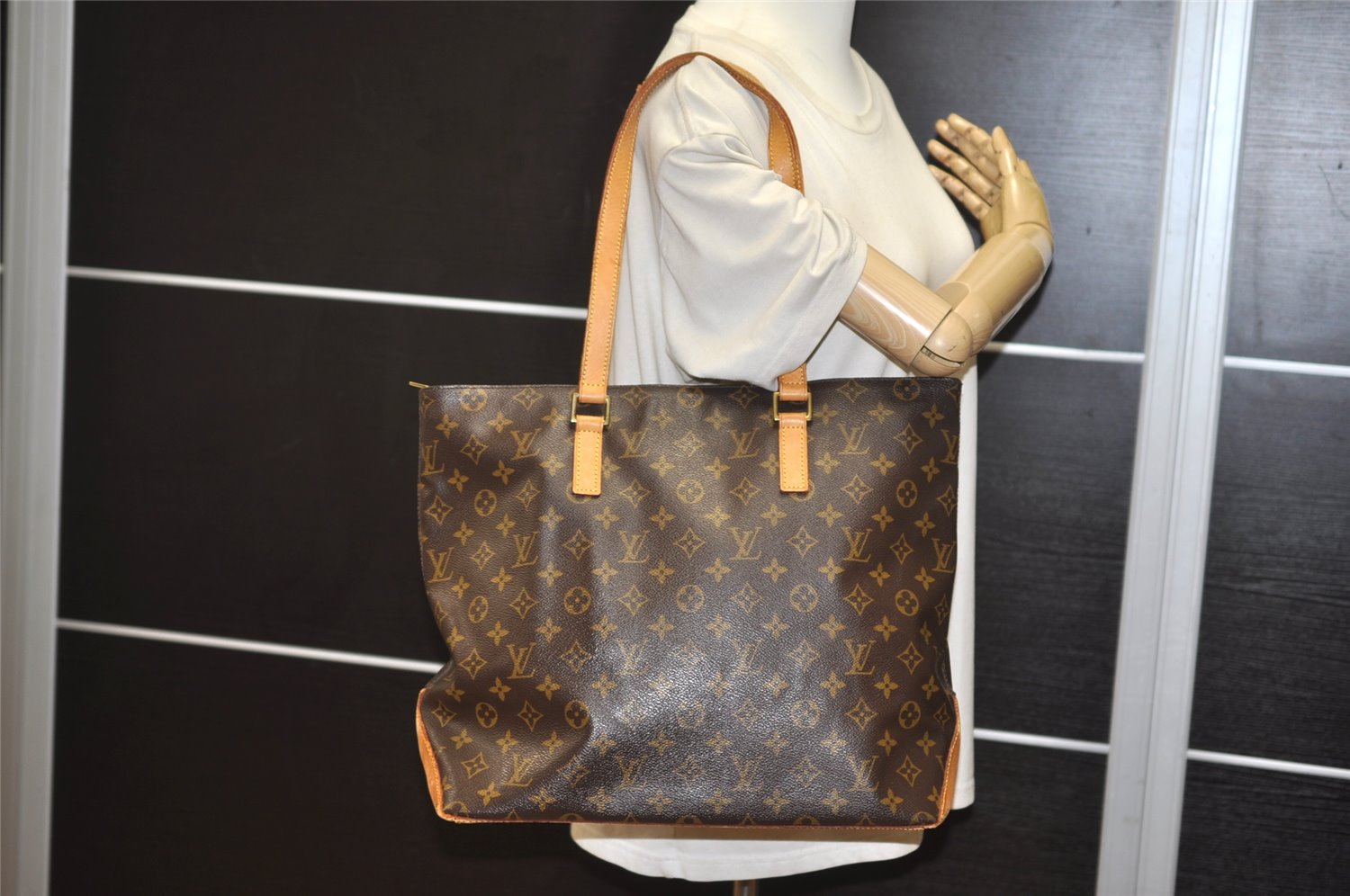 Authentic Louis Vuitton Monogram Cabas Mezzo Shoulder Tote Bag M51151 LV 0704K