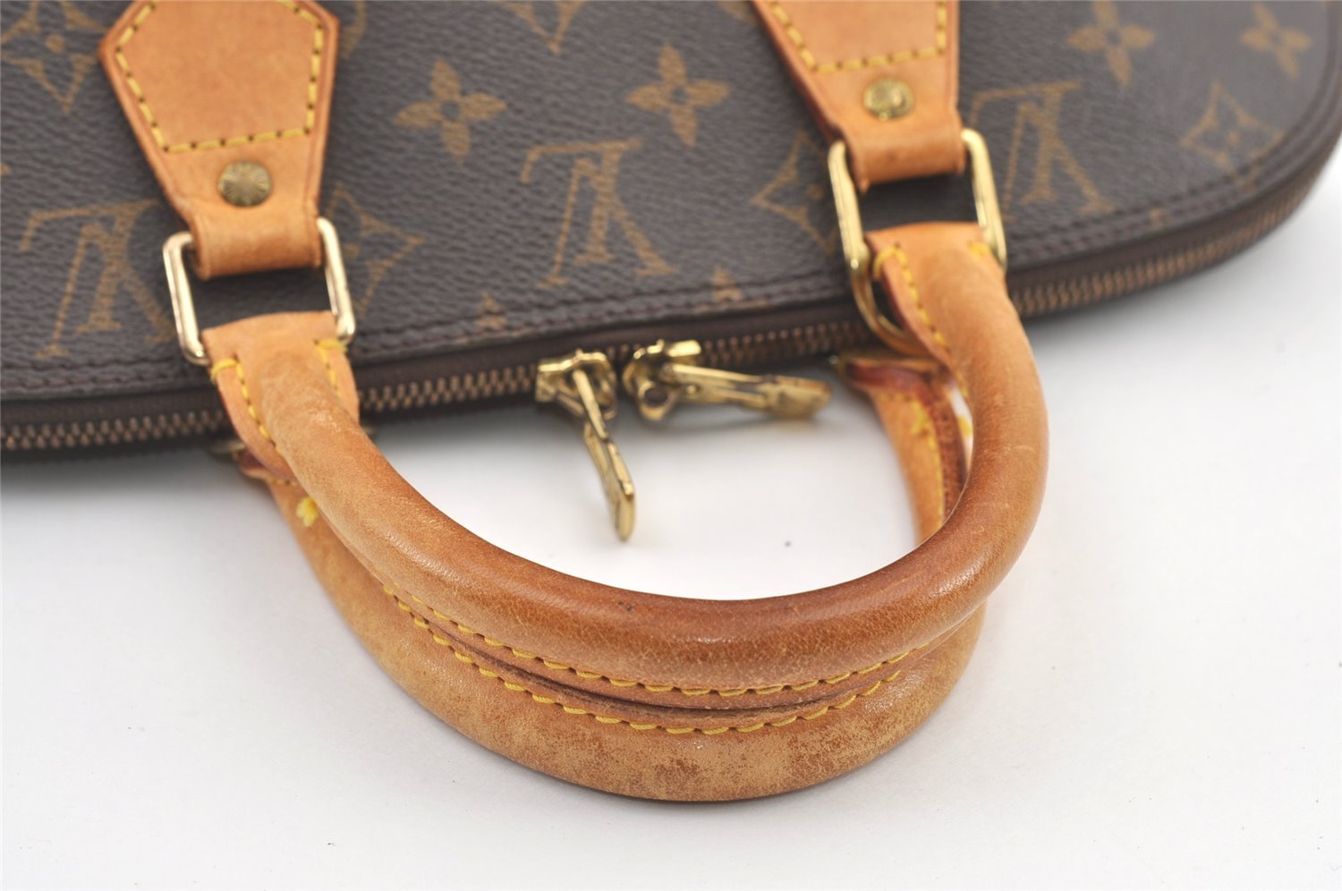 Authentic Louis Vuitton Monogram Alma Hand Bag Purse M51130 LV 0705K