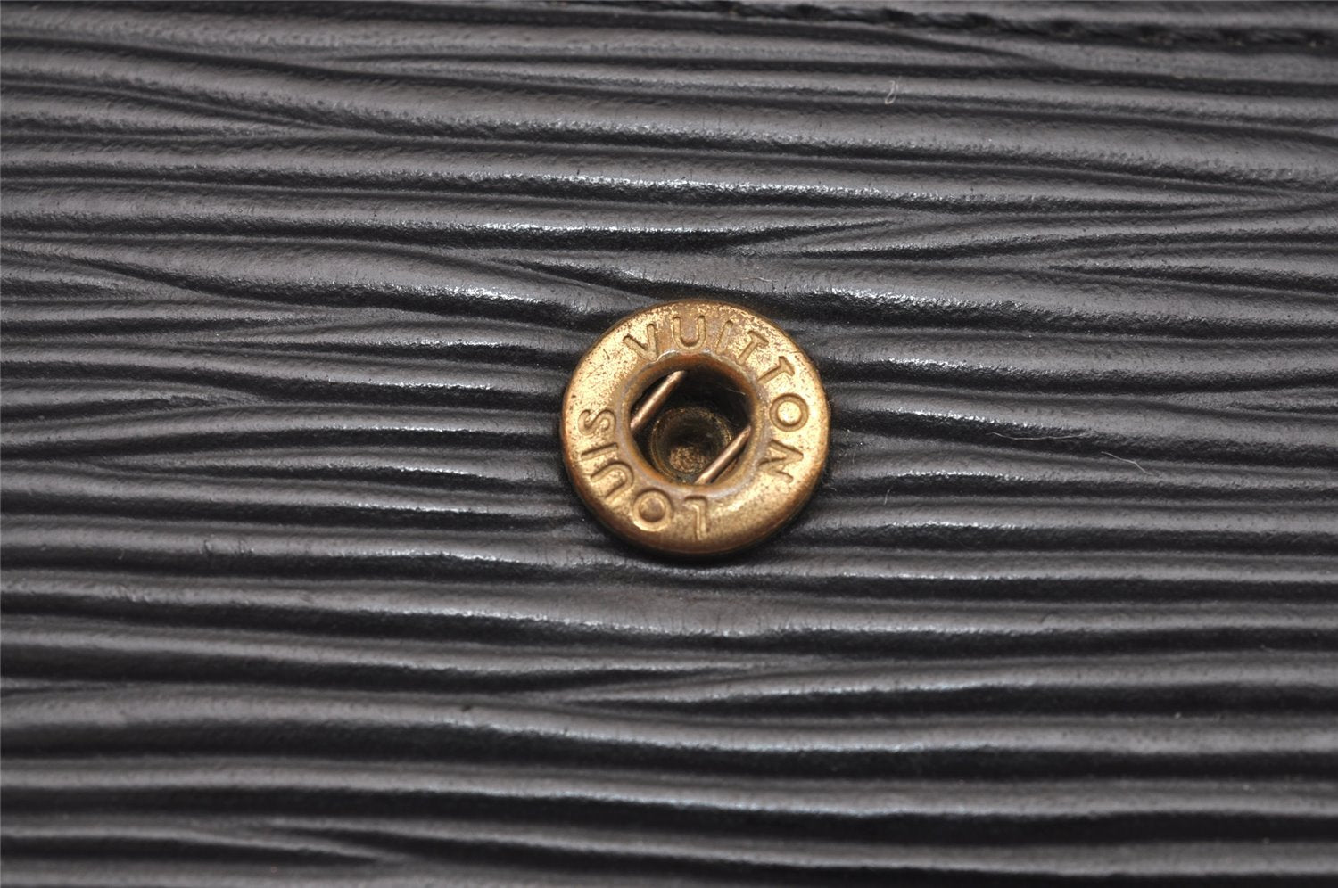 Authentic Louis Vuitton Epi Multicles 6 Key Case Black M63812 LV 0706J