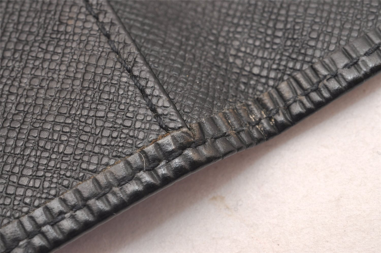 Authentic Louis Vuitton Epi Multicles 6 Key Case Black M63812 LV 0706J