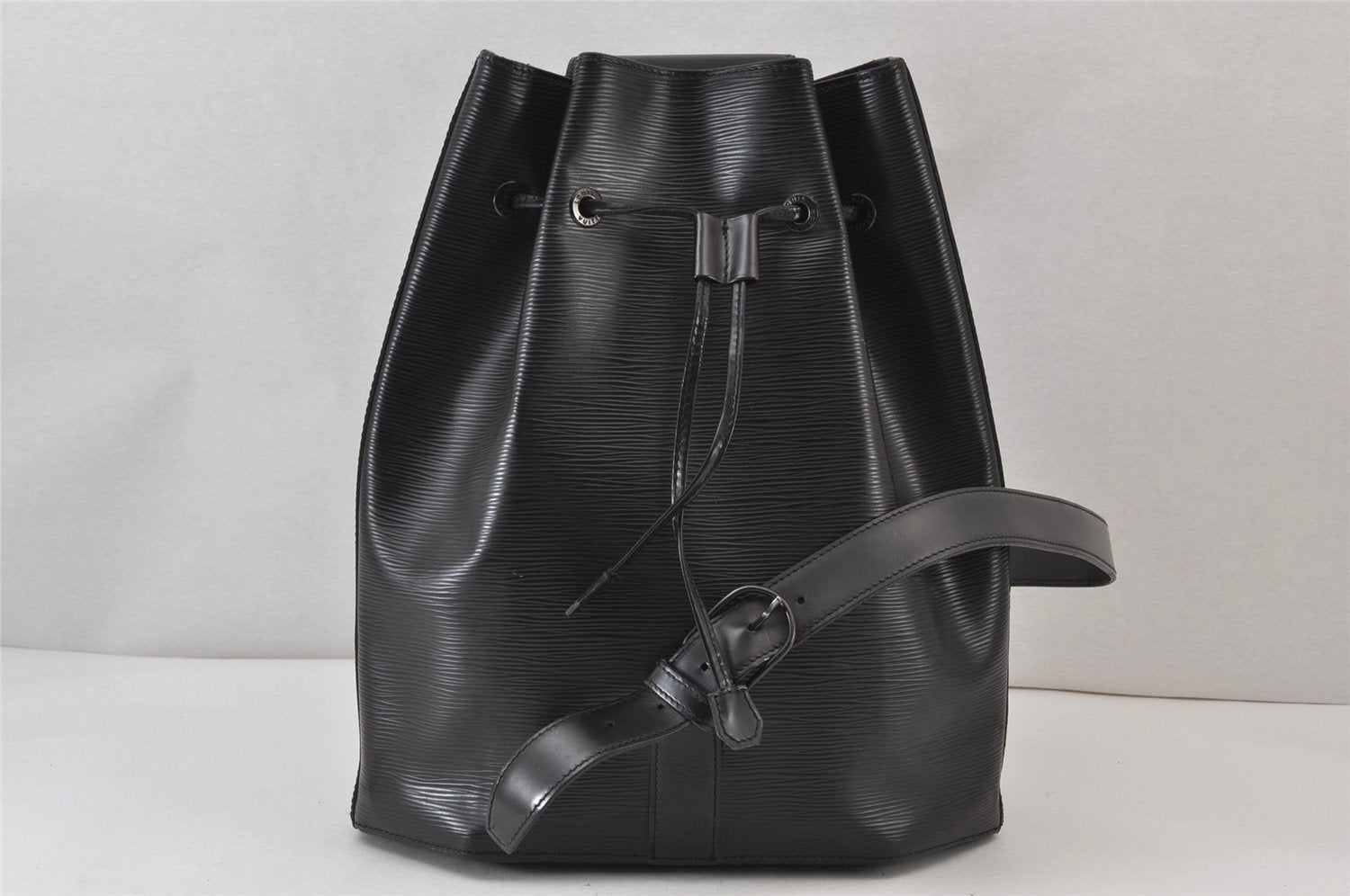 Authentic Louis Vuitton Epi Sac A Dos Shoulder Bag Black M80153 LV 0707K