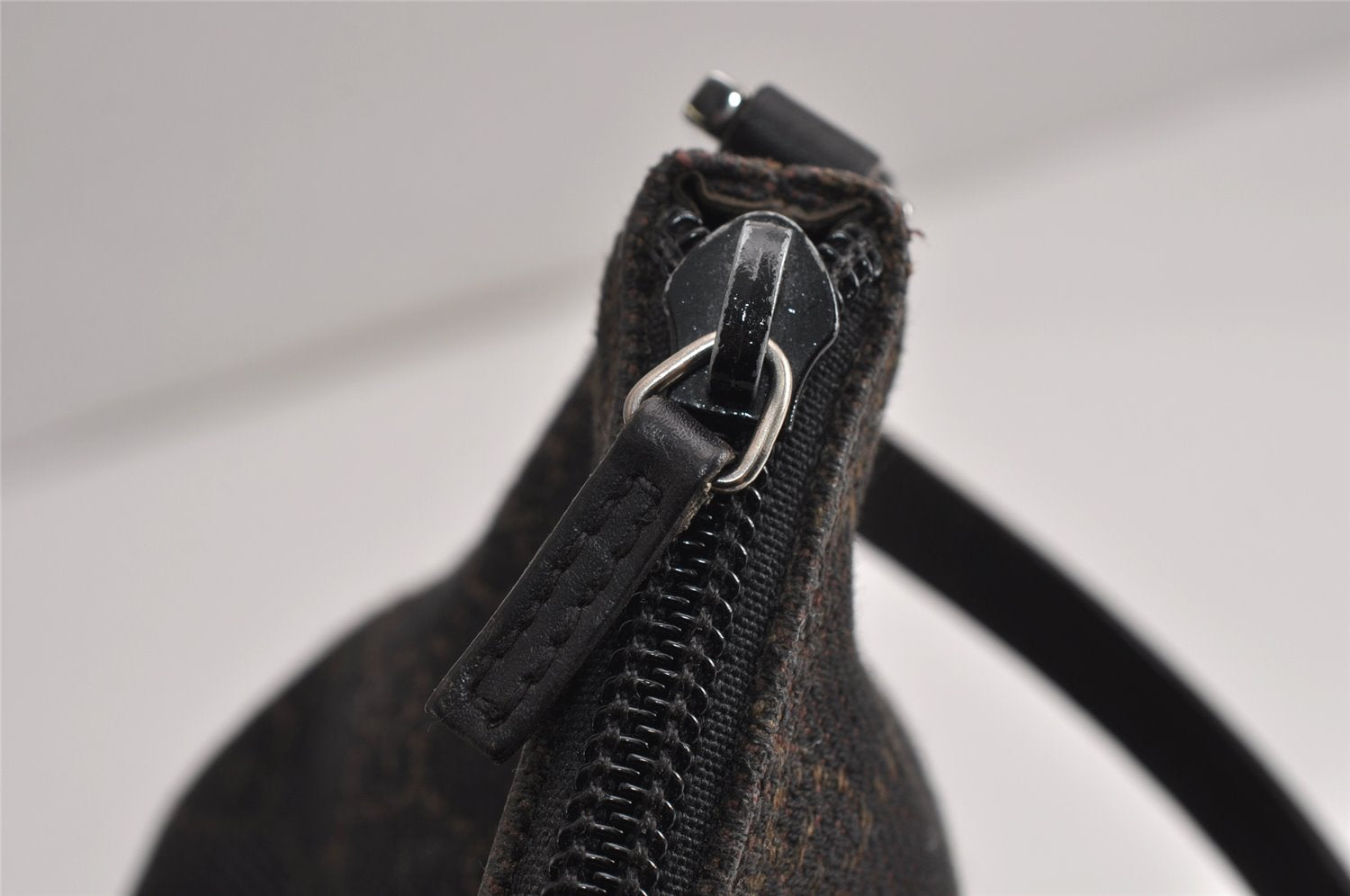 Authentic GUCCI Hand Bag Pouch Purse GG Canvas Leather 07198 Dark Brown 0708K