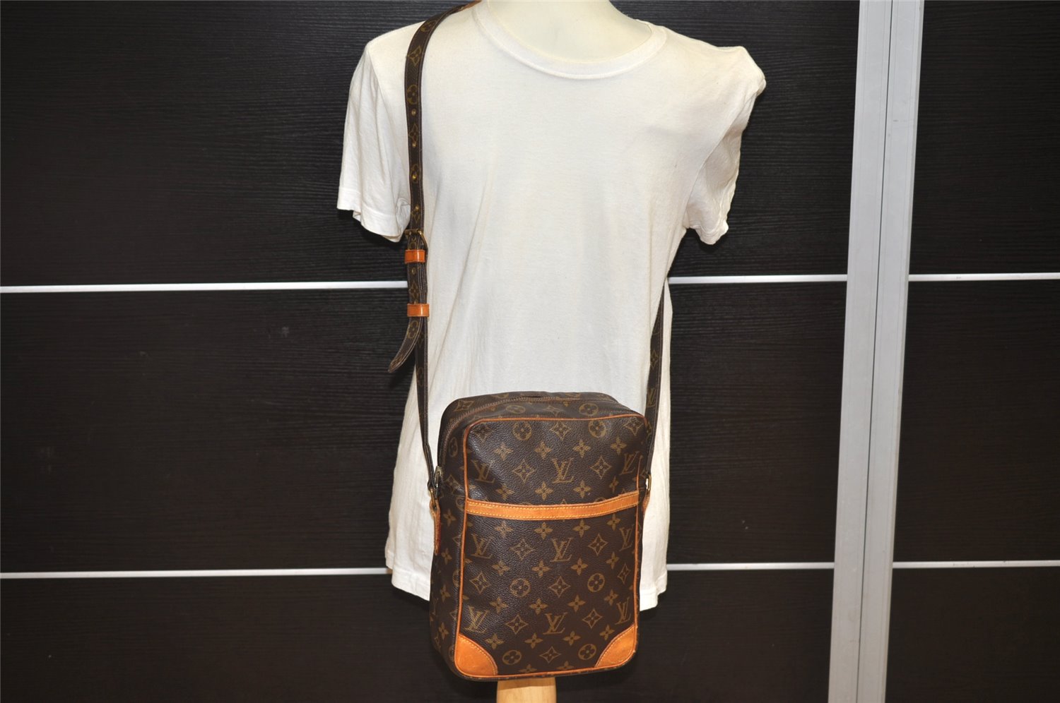 Authentic Louis Vuitton Monogram Danube GM Shoulder Cross Bag M45262 LV 0714K