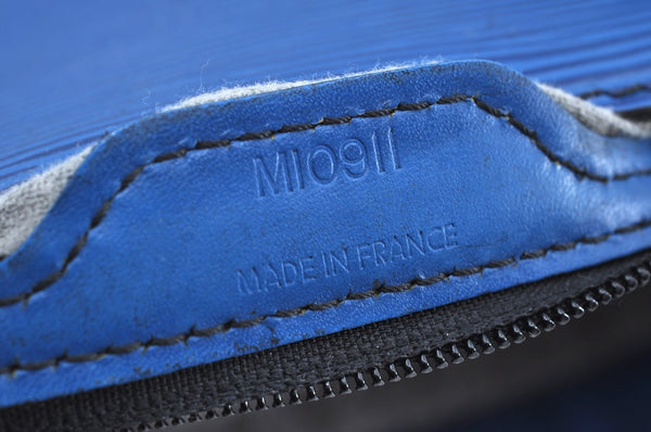 Authentic Louis Vuitton Epi Leather Sac Plat Hand Bag Blue M52075 LV Junk 0717H