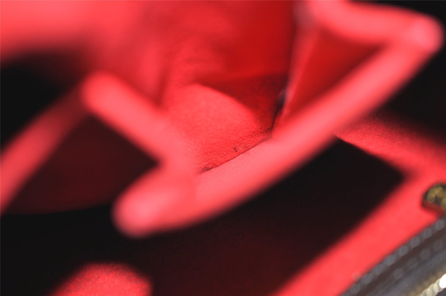 Authentic Louis Vuitton Damier Hampstead MM Shoulder Tote Bag N51204 LV 0720K