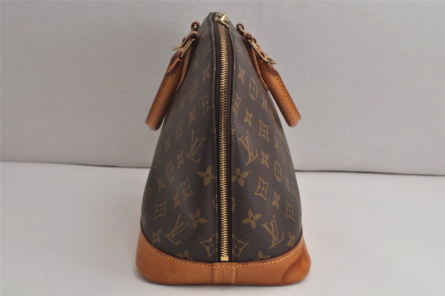 Authentic Louis Vuitton Monogram Alma Hand Bag Purse M51130 LV 0721K