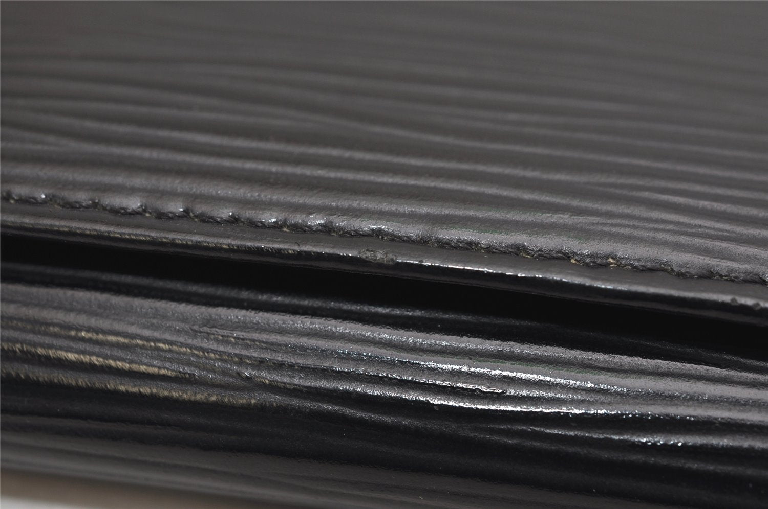 Authentic Louis Vuitton Epi Multicles 4 Key Case Black M63822 LV 0726K