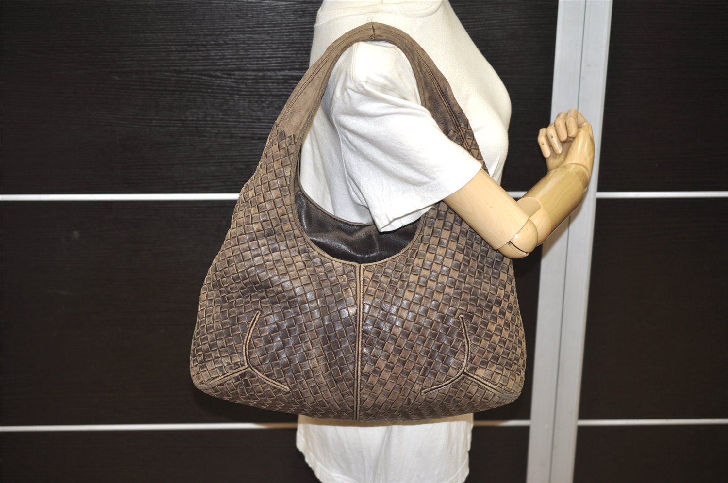 Authentic BOTTEGA VENETA Intrecciato Leather Shoulder Hand Bag Purse Brown 0734K