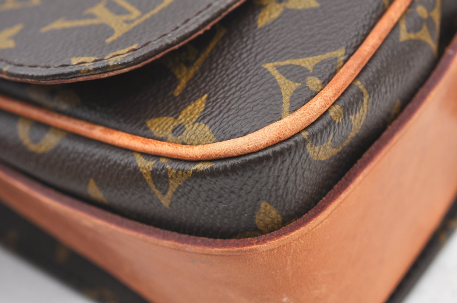 Authentic Louis Vuitton Monogram Cartouchiere MM M51253 Shoulder Cross Bag 0739G