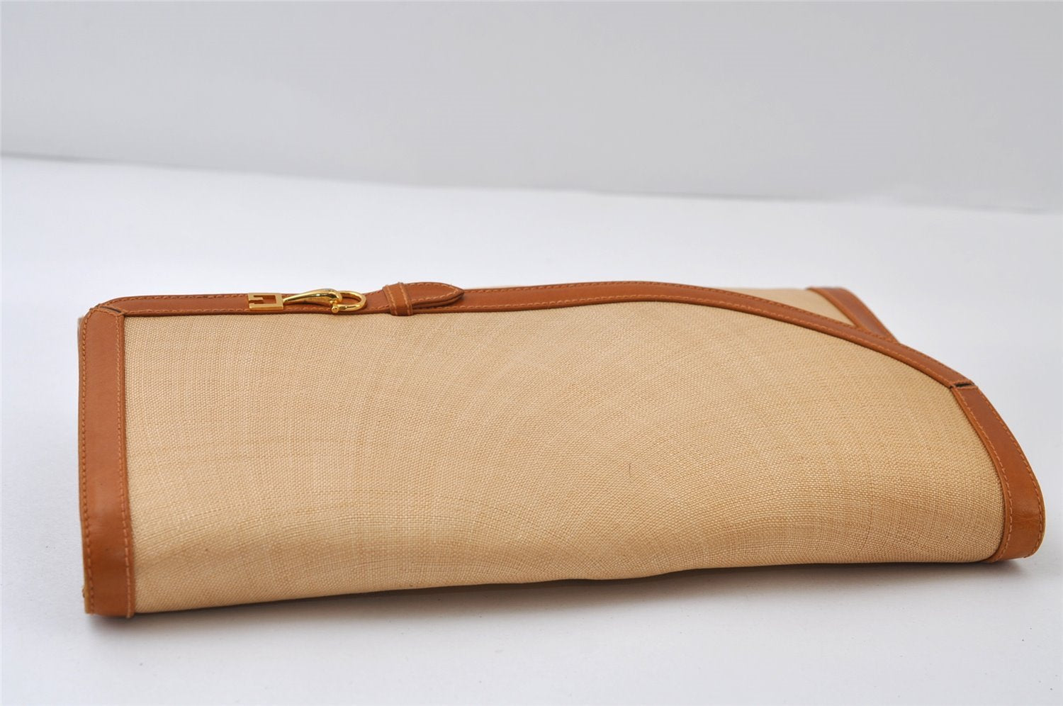 Authentic GUCCI Vintage Horsebit Clutch Hand Bag Purse PVC Leather Beige 0739J