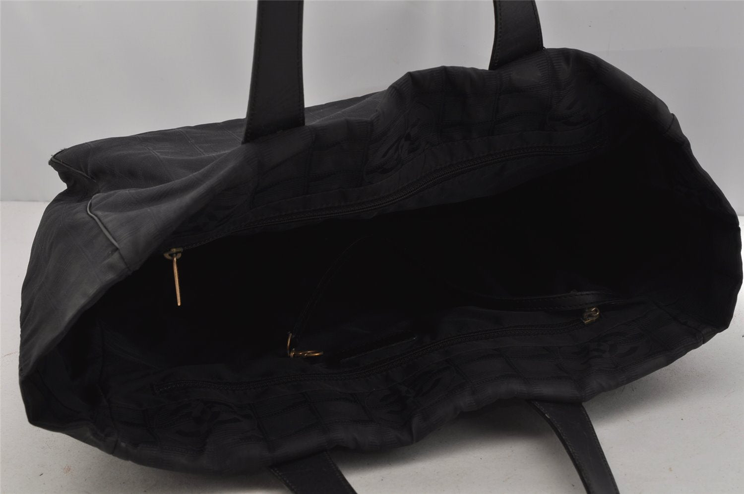 Authentic CHANEL New Travel Line Shoulder Tote Bag Nylon Leather Black 0741J