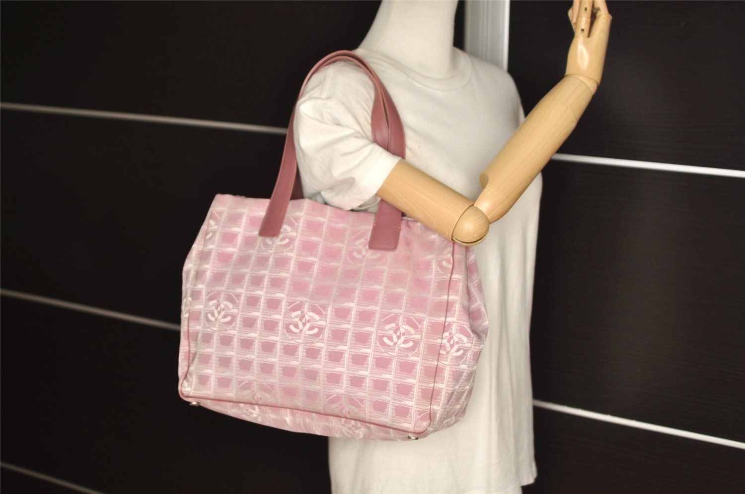 Authentic CHANEL New Travel Line Shoulder Tote Bag Nylon Leather Pink 0742J