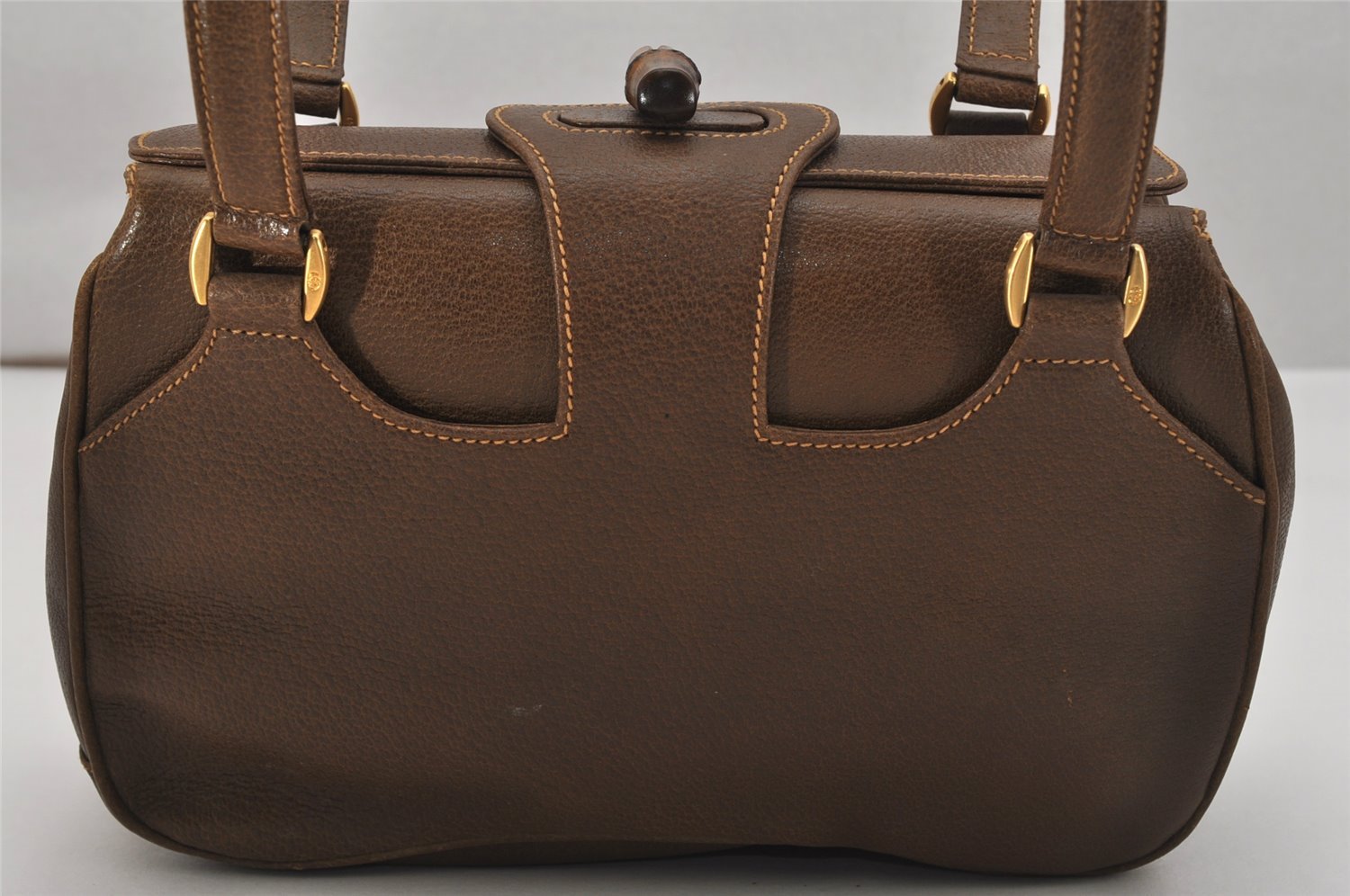 Authentic GUCCI Vintage Bamboo Shoulder Bag Purse Leather Brown 0742K