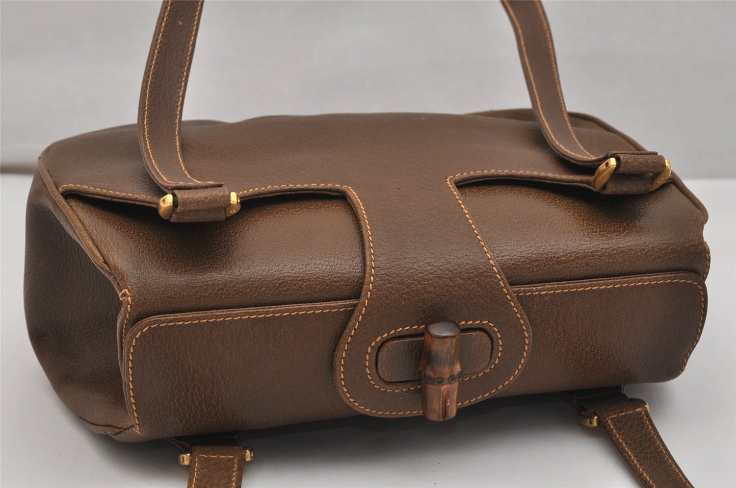 Authentic GUCCI Vintage Bamboo Shoulder Bag Purse Leather Brown 0742K
