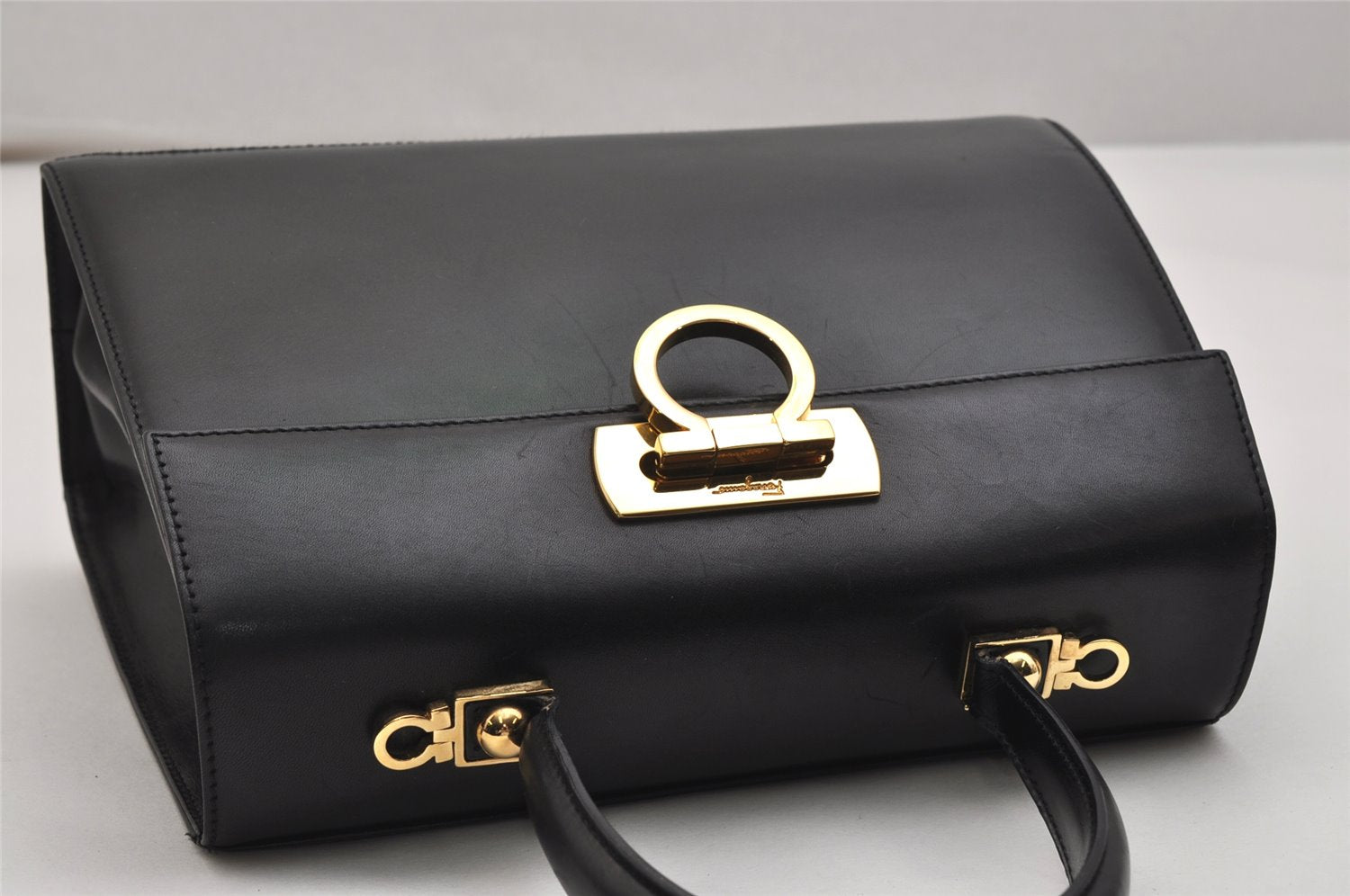 Authentic Salvatore Ferragamo Gancini Leather 2Way Shoulder Hand Bag Black 0745K