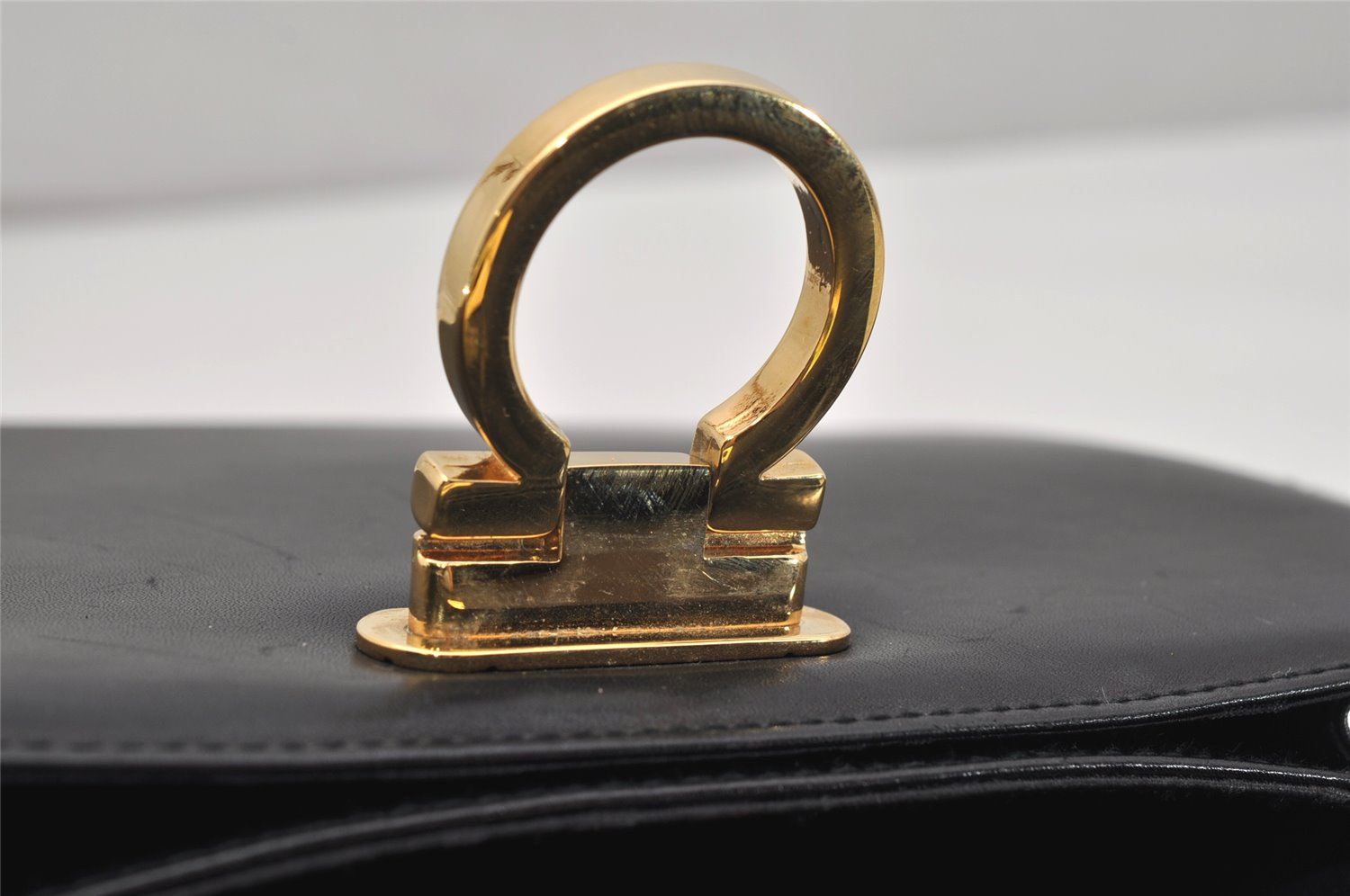 Authentic Salvatore Ferragamo Gancini Leather 2Way Shoulder Hand Bag Black 0745K