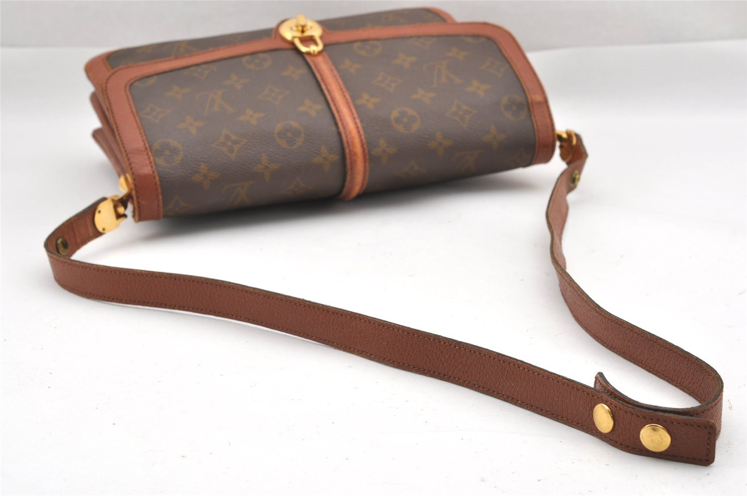 Authentic Louis Vuitton Monogram Sac Vendome Shoulder Cross Bag Old Model 0749J