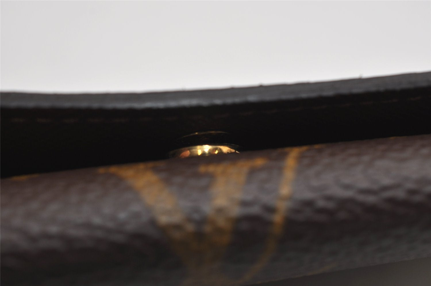 Authentic Louis Vuitton Monogram Multicles 4 Four Hooks Key Case M62631 LV 0754K