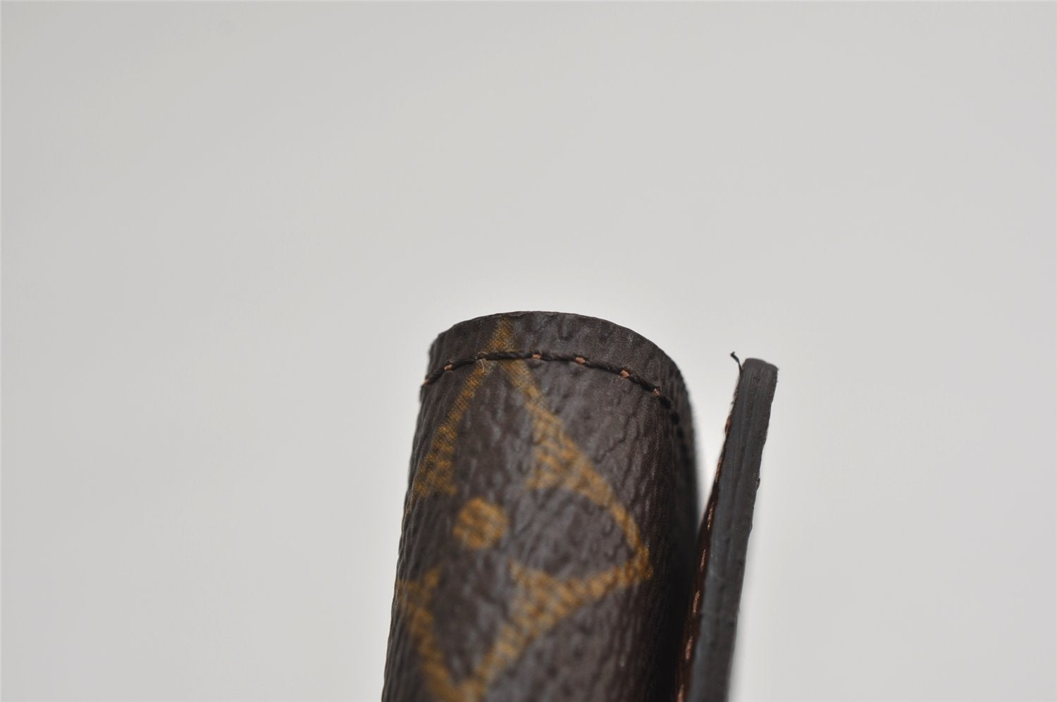 Authentic Louis Vuitton Monogram Multicles 4 Four Hooks Key Case M62631 LV 0754K