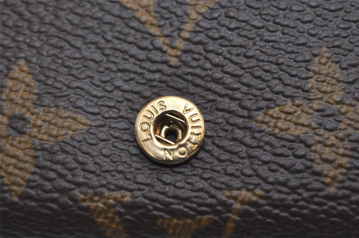 Authentic Louis Vuitton Monogram Multicles 4 Four Hooks Key Case M62631 LV 0754K