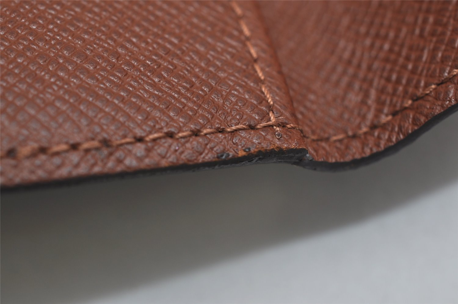 Authentic Louis Vuitton Monogram Multicles 4 Four Hooks Key Case M62631 LV 0754K