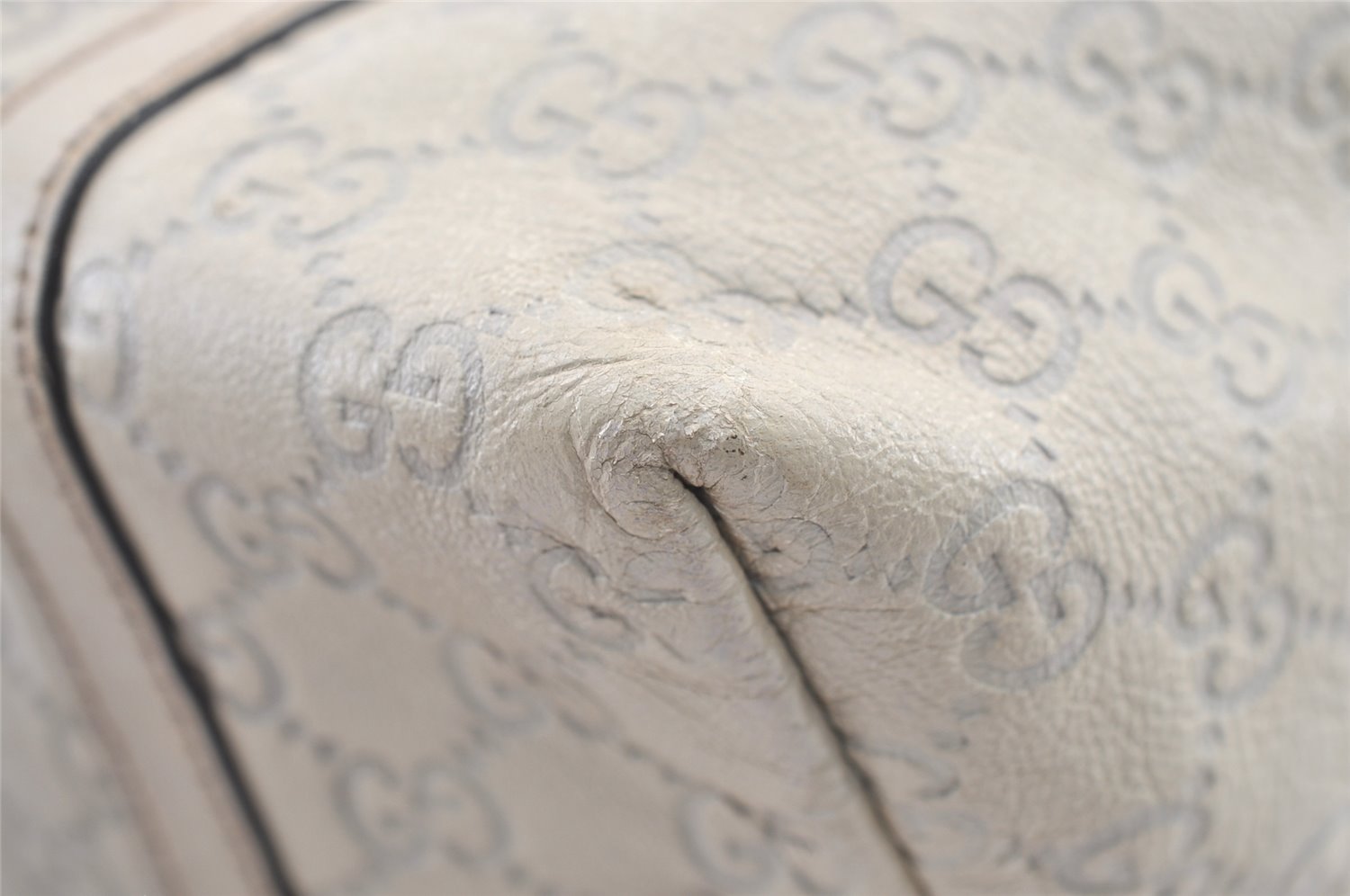 Authentic GUCCI Guccissima Shoulder Tote Bag GG Leather 197953 White 0757K