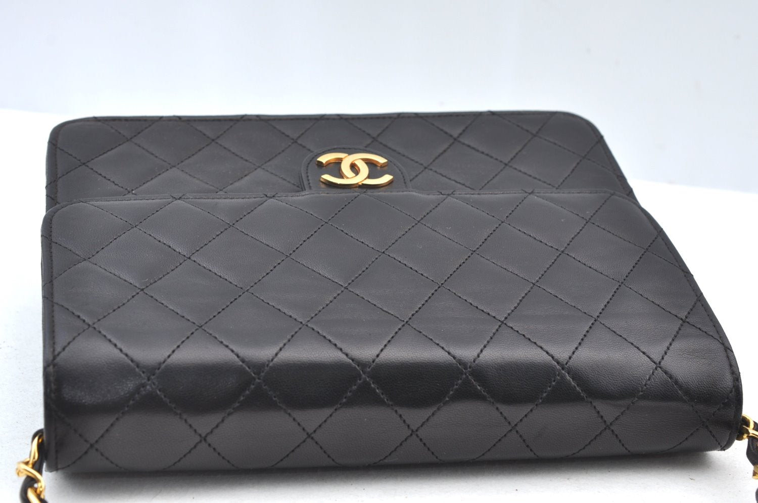 Authentic CHANEL Lamb Skin Matelasse Chain Shoulder Bag Black CC Junk 0759I