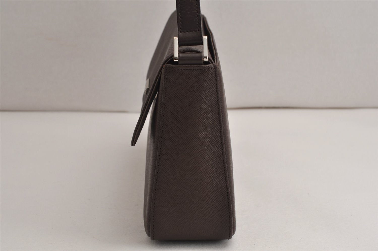 Authentic BURBERRY Vintage Leather Shoulder Hand Bag Purse Brown 0760K