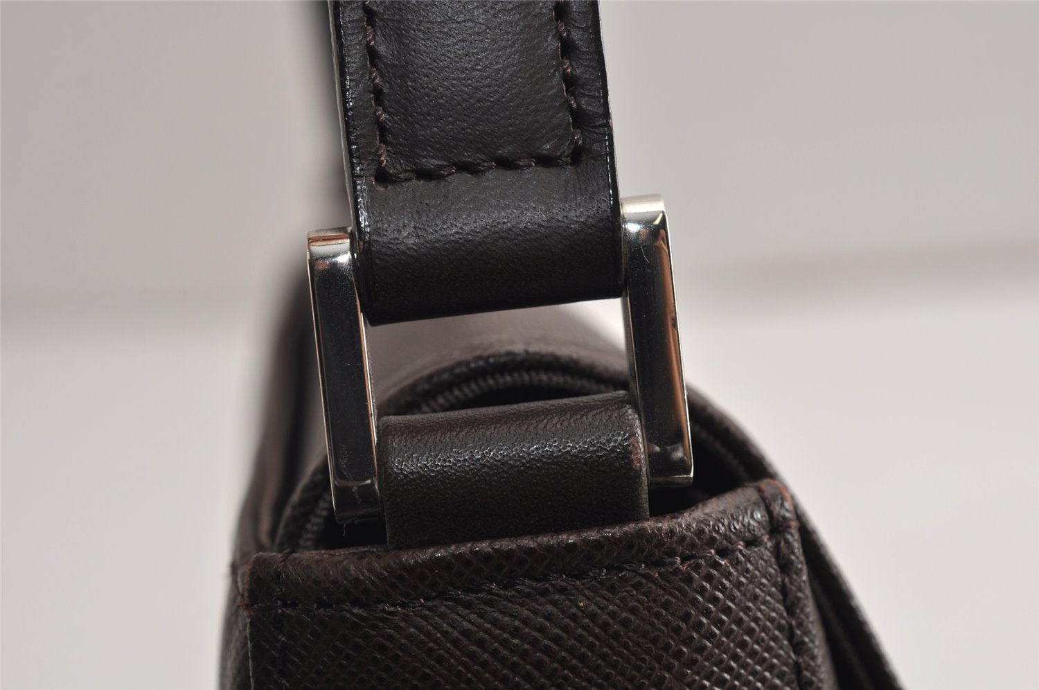 Authentic BURBERRY Vintage Leather Shoulder Hand Bag Purse Brown 0760K