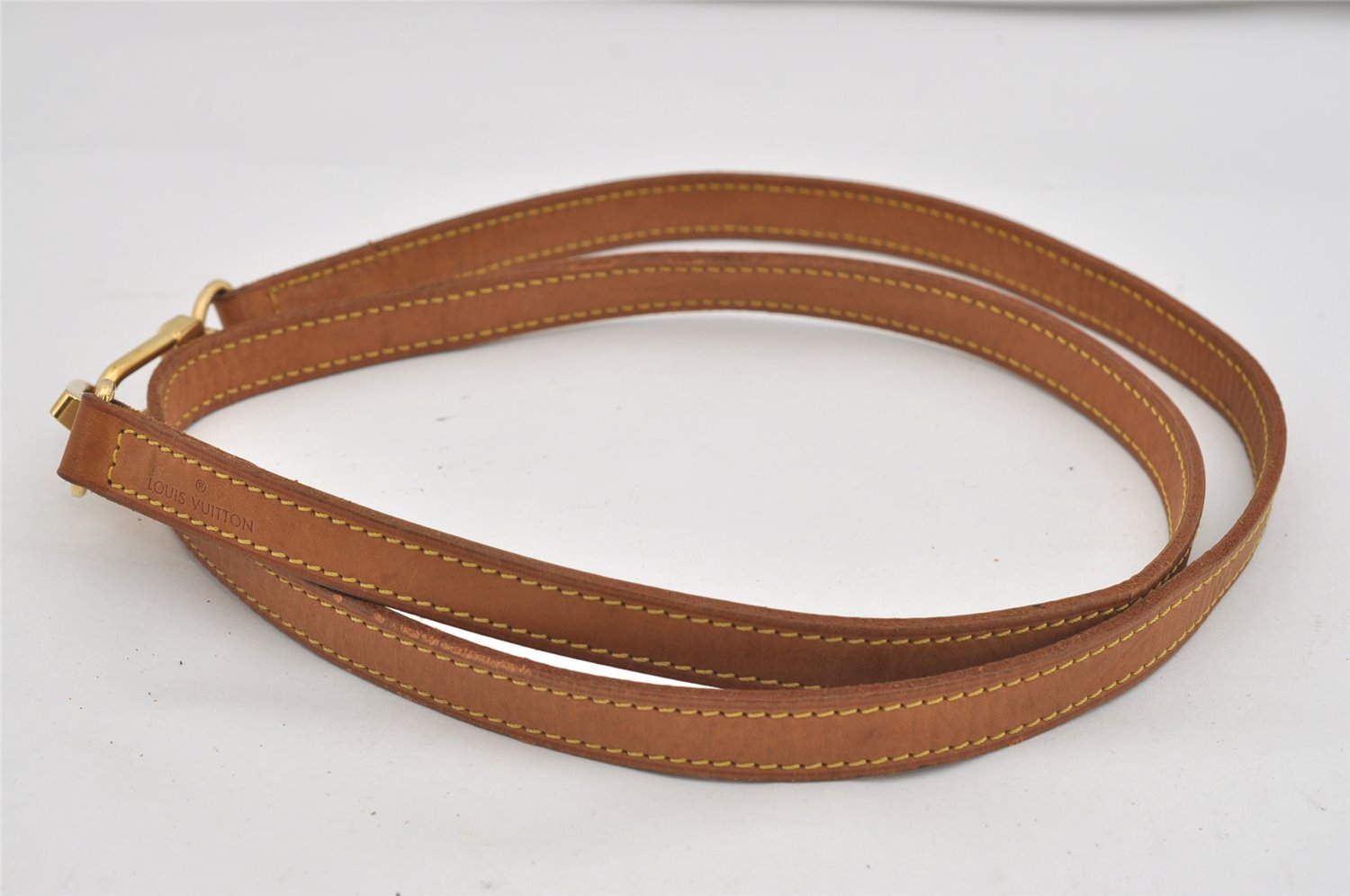 Authentic Louis Vuitton Leather Shoulder Strap Beige 47.4