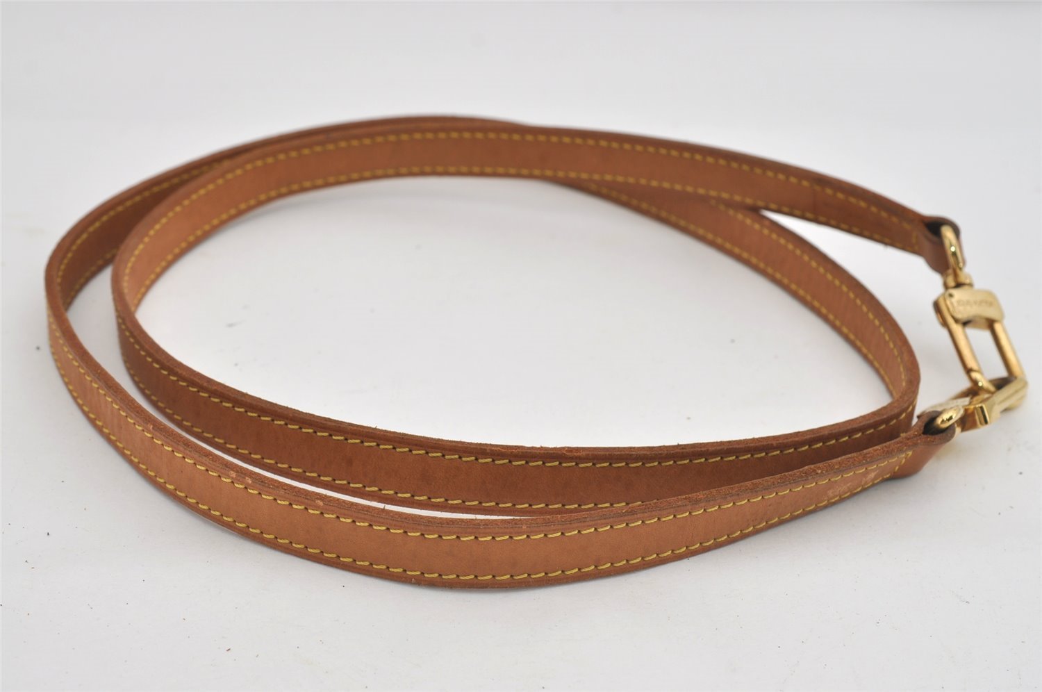 Authentic Louis Vuitton Leather Shoulder Strap Beige 47.4