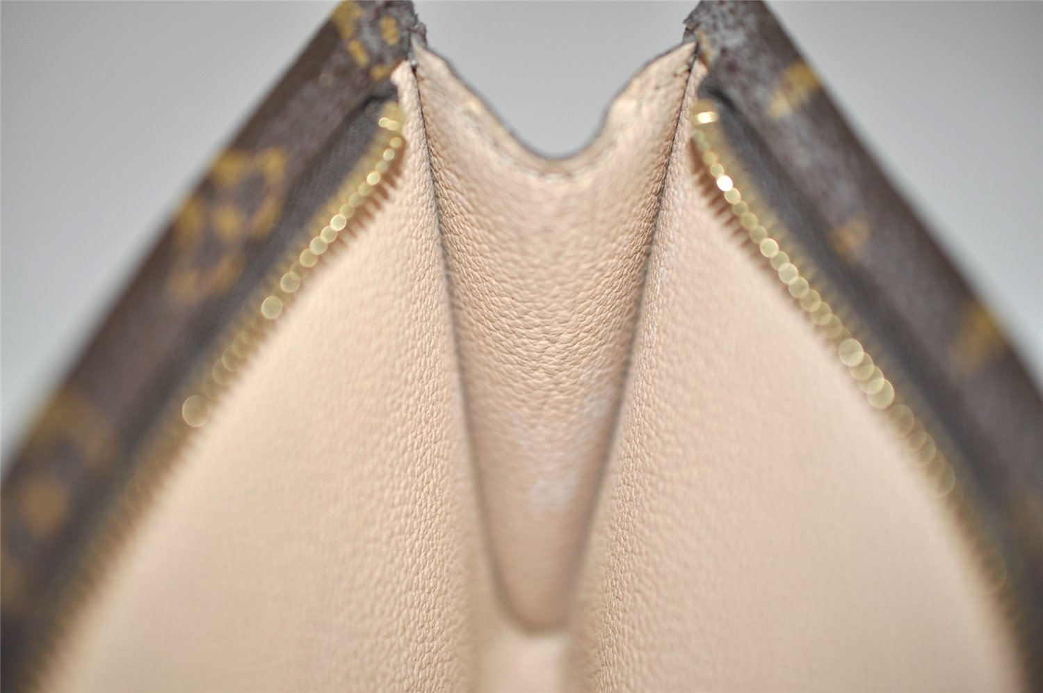 Authentic Louis Vuitton Monogram Pouch For Bucket PM LV 0762K